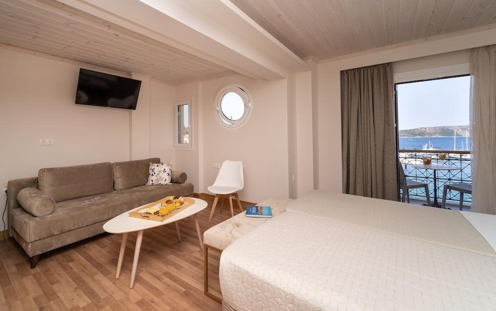Karalis City Hotel Pylos Exteriér fotografie